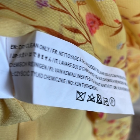 J.O.A. Just One Answer Puff Sleeve Midi Dress Women’s Size Medium Floral Yellow - Picture 10 of 11